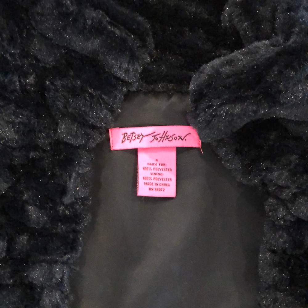 Vest - Picture 2 of 2